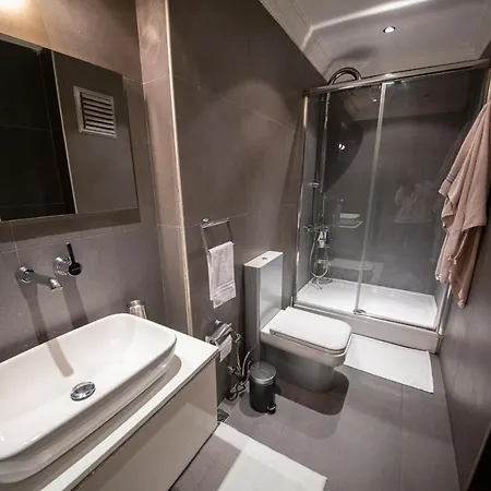 Affittacamere Spacious Luxury Flat In The Heart Of Provincia di Istanbul