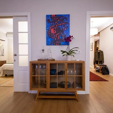 Spacious Luxury Flat In The Heart Of 4* Isztambul